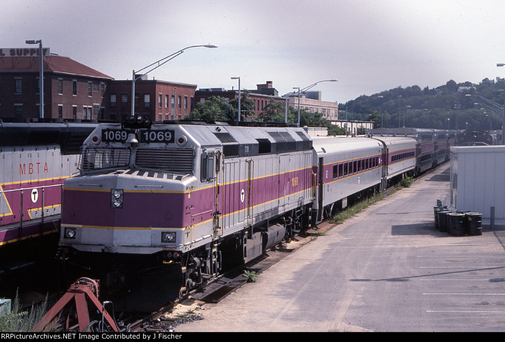 MBTA 1069